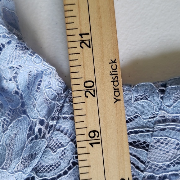 Umgee Floral Lace Embroidered Mini Dress Small Periwinkle Flare Sleeve V-neck - Picture 10 of 13